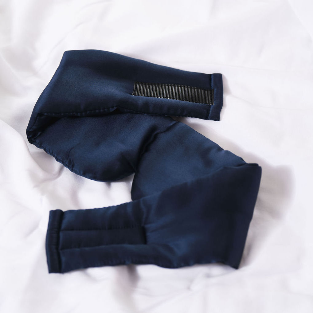 Deep Sleep Mask con Cierres Visibles